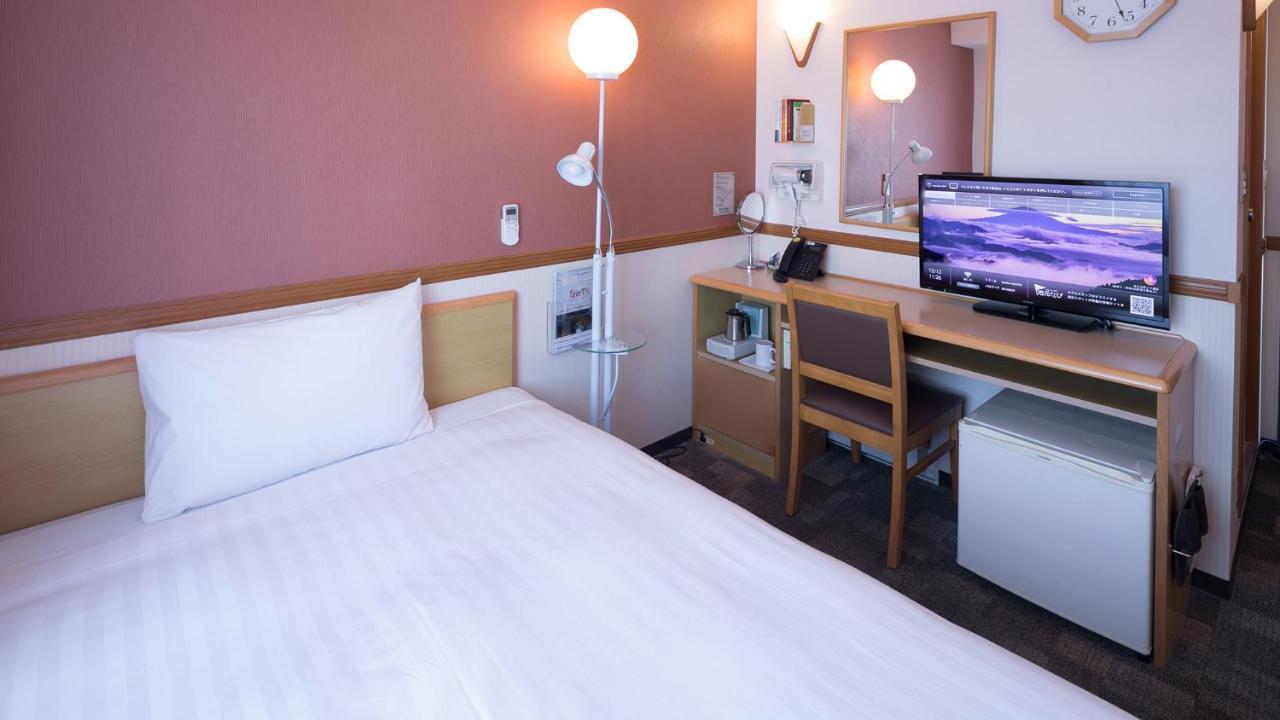 Toyoko Inn Miyazaki Ekimae מראה חיצוני תמונה