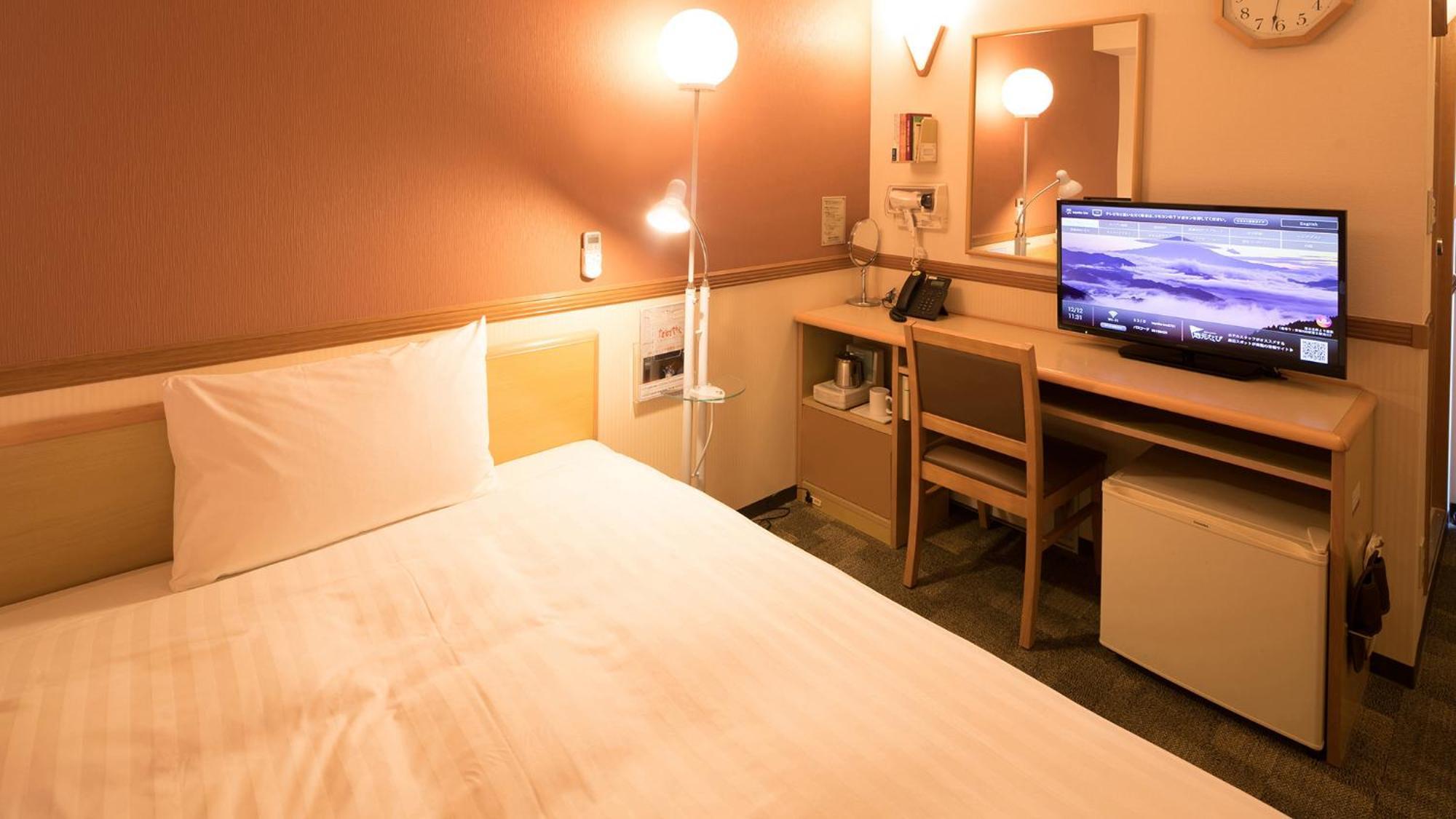 Toyoko Inn Miyazaki Ekimae חדר תמונה