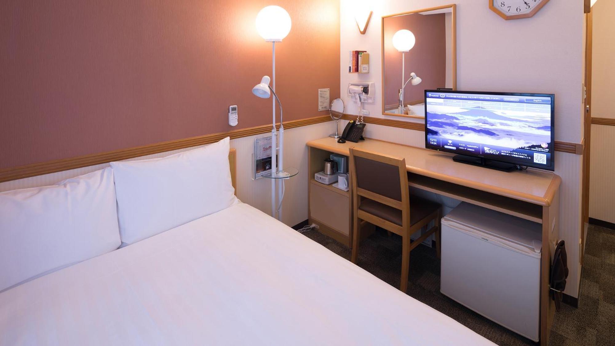 Toyoko Inn Miyazaki Ekimae חדר תמונה