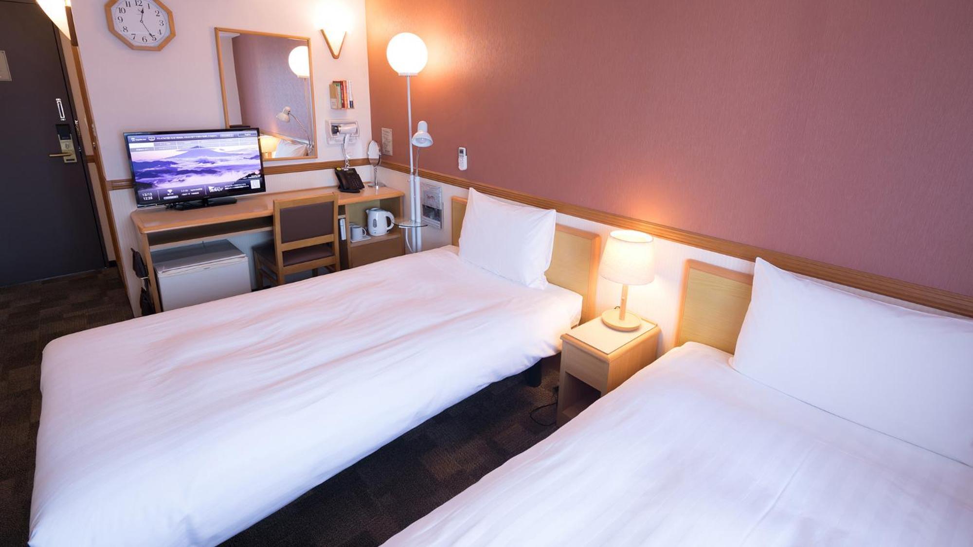 Toyoko Inn Miyazaki Ekimae חדר תמונה